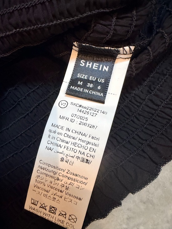 SHEIN Black Smocked Top Puff Sleeve Eyelet Blouse Womens Medium - Picture 4 of 7